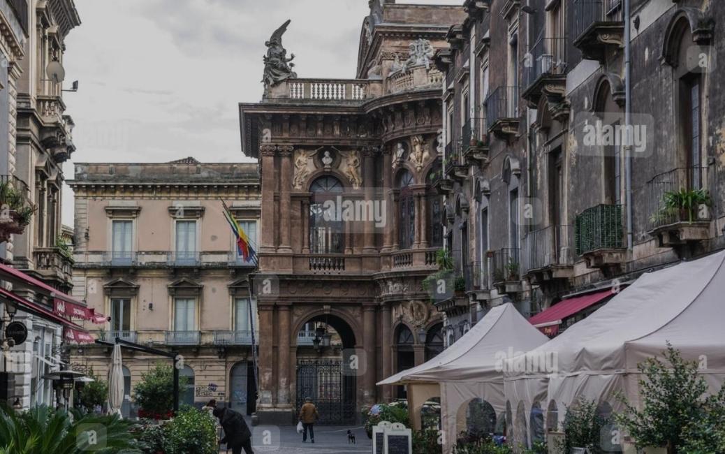 Bellini Luxury Suite Catania Bagian luar foto